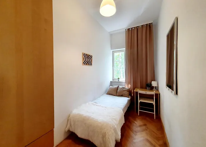 Rum i privatbostad Majowy 44 *